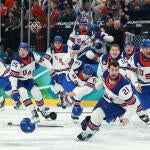 team-usa-hockey-men-celly-g.jpg