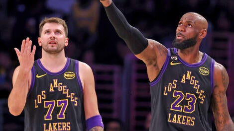 getty-luka-doncic-lebron-james-lakers.jpg