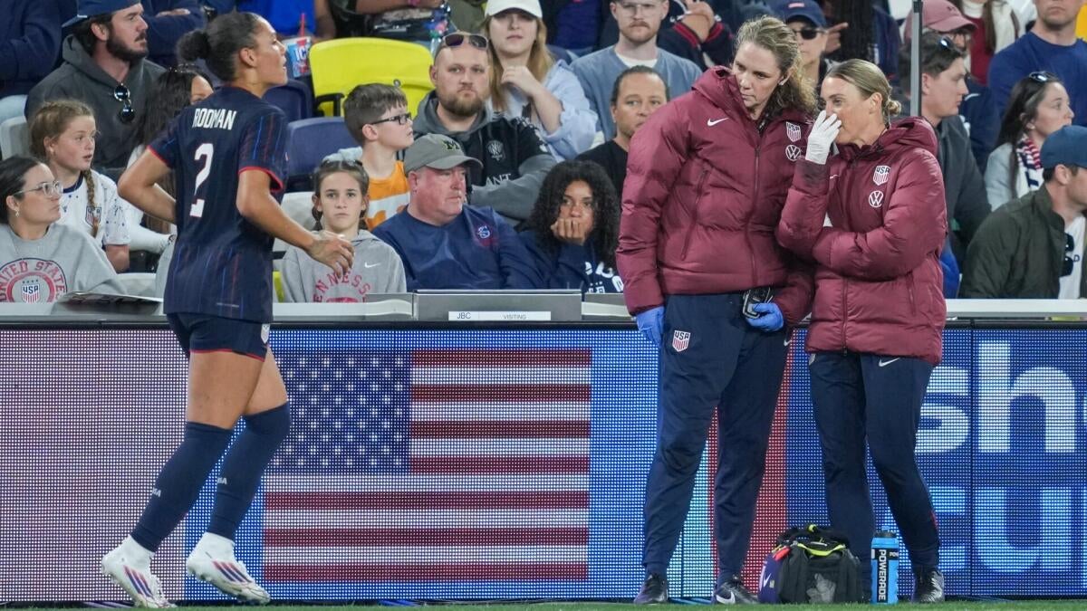 USWNT Wins 2-0 Over Argentina Despite Injury Concerns and Experimental Lineup