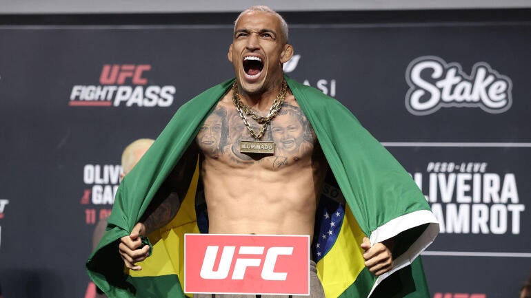 charles-oliveira-weighin-october-2025.jpg