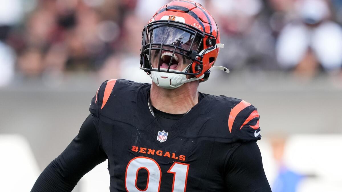 Ravens land Trey Hendrickson after backing out of Maxx Crosby trade