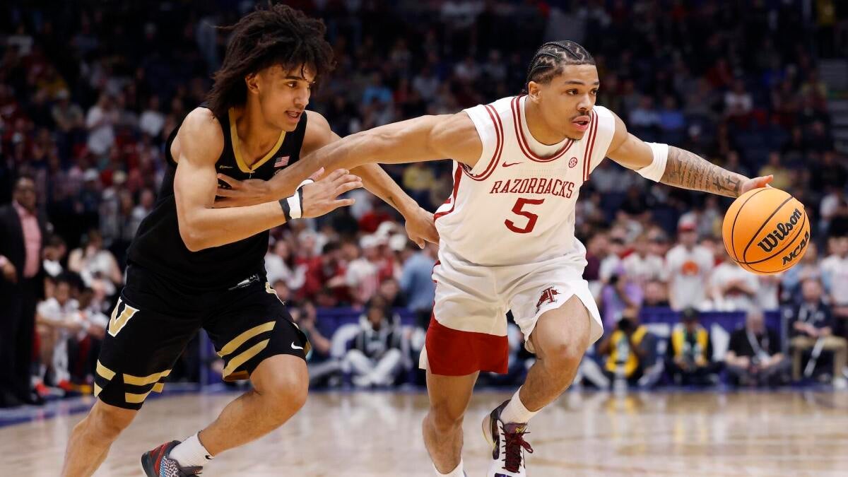 Arkansas outlasts Vanderbilt for SEC Tournament title, carries momentum into NCAA Tournament