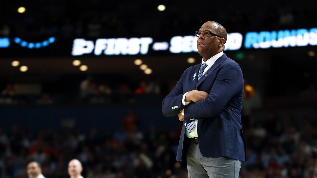 Hubert Davis fired after five years, ushering in historic break from UNC family tradition