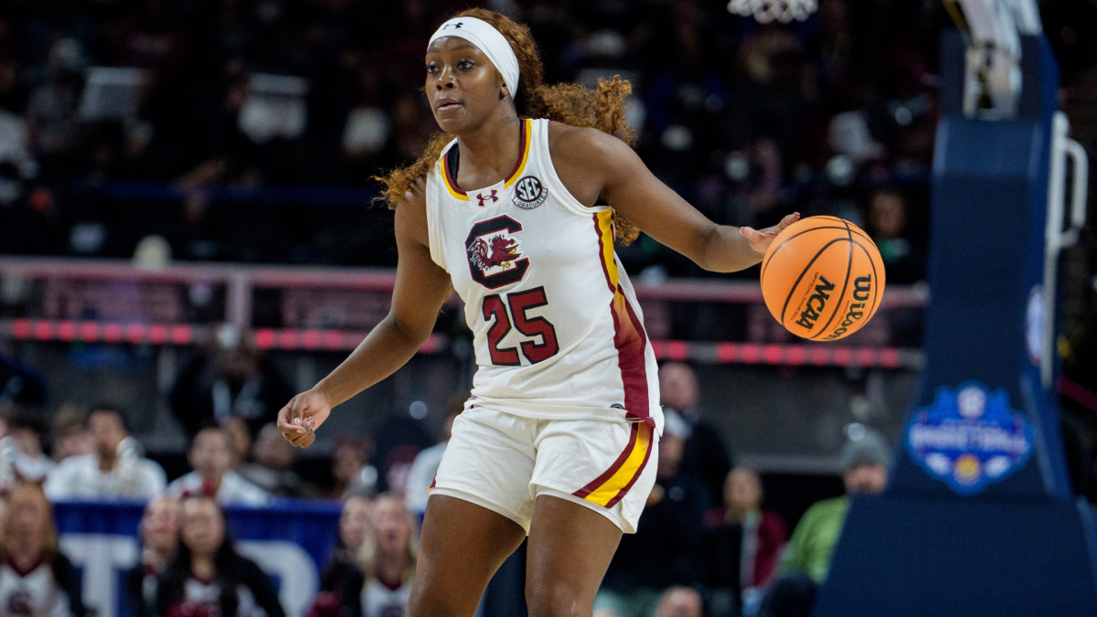 LIVE updates: Women's NCAA tourney has three No. 1 teams in action