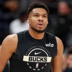 giannis-injury-getty-1.png