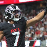 NFL: SEP 28 Commanders at Falcons