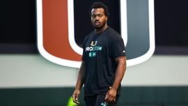 2026 NFL mock draft: Rueben Bain Jr. tumbles out of top 10 amid concerns over size, arm length