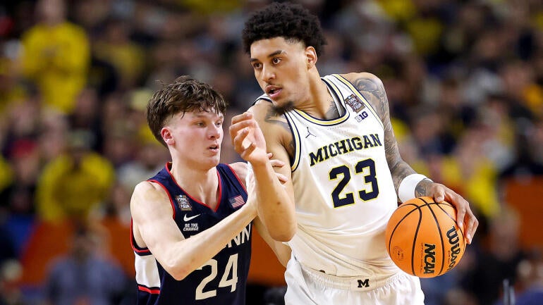 UConn v Michigan