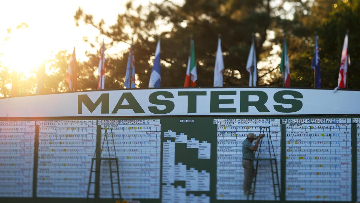 https://sportshub.cbsistatic.com/i/r/2026/04/10/b7185acf-9975-4df5-a8b9-4686e3a48ee3/thumbnail/1200x675/58b4efc92fb8f74a6d88daad1edb79e4/masters-leaderboard-fill-r1-g.jpg