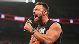 LA Knight discusses coping with his anger, rumored backstage punishment ahead of WrestleMania 42