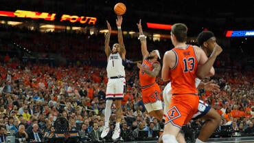 NCAA Basketball: Final Four National Semifinal-Illinois at Connecticut