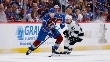 nathan-mackinnon-imagn.jpg