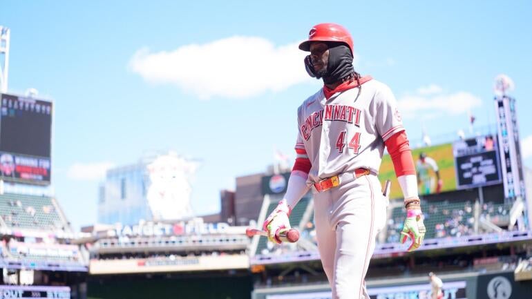 Elly-De-La-Cruz-Reds