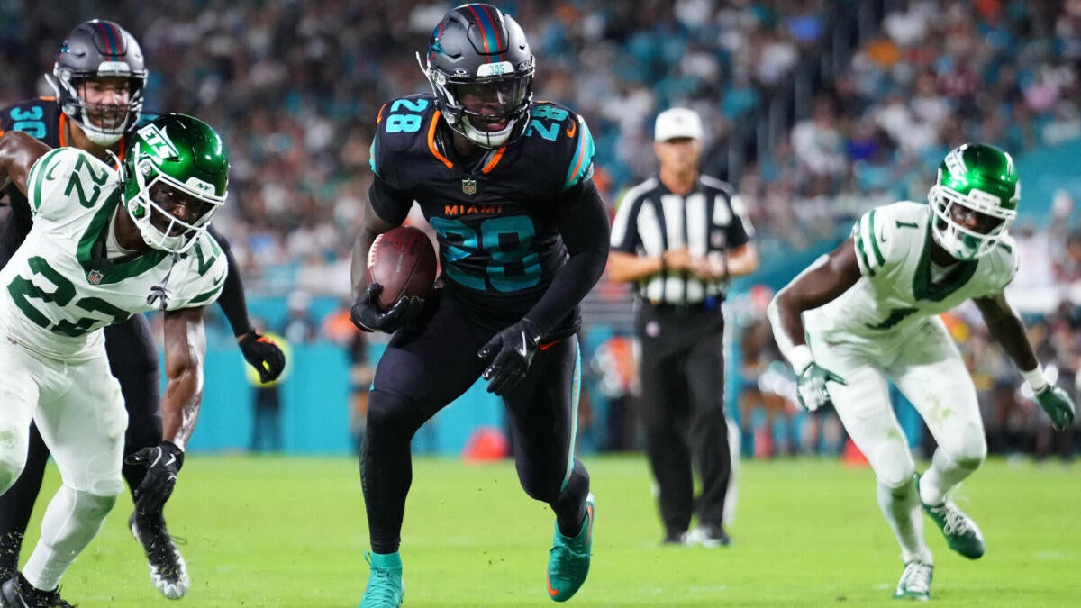 https://sportshub.cbsistatic.com/i/r/2026/05/07/a8db22c7-6b3e-4f51-9e22-0f11fe9baecf/thumbnail/1200x675/41ab2cccad4d0a6e2119d0e6b7c8486e/devon-achane-miami-dolphins-imagn-images.jpg