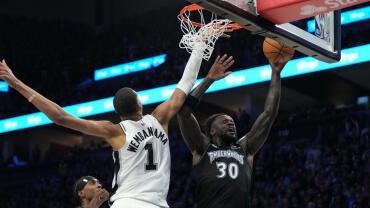 spurs-wolves.jpg