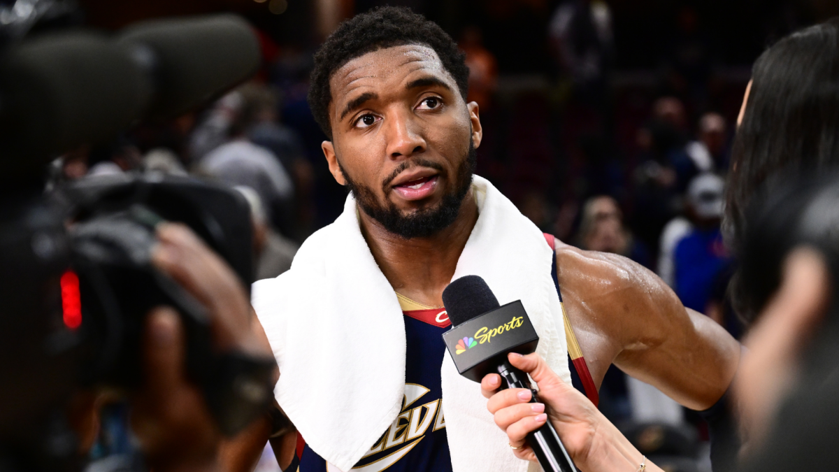Donovan Mitchell leads historic second-half 'Cavalanche' as Cavaliers rally to even series with Pistons