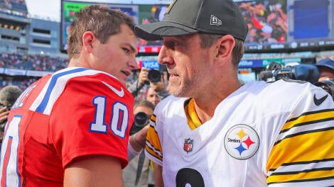 getty-drake-maye-aaron-rodgers.jpg