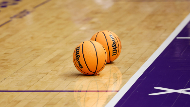generic-basketballs-unc-wilmington-coach.png