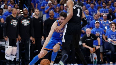 wemby-dunk-chet-getty.png