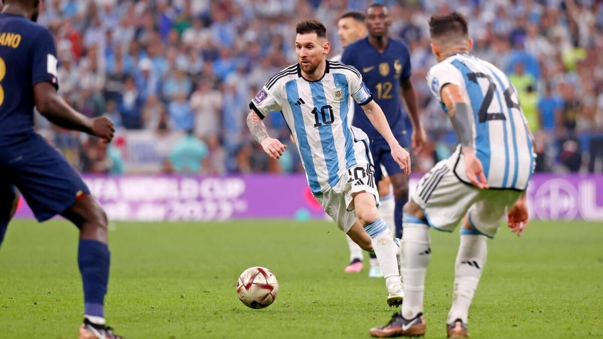 https://sportshub.cbsistatic.com/i/r/2026/06/02/f5672dba-e68e-4a54-a781-e17907175b41/thumbnail/1200x675/38d5c9957cf1980e72849303857917b9/messi-argentina.jpg