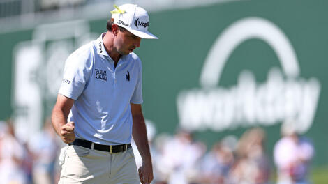 jt-poston-fist-pump.jpg