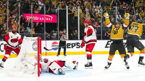 vegas-knights-hurricanes-ot-goal.jpg