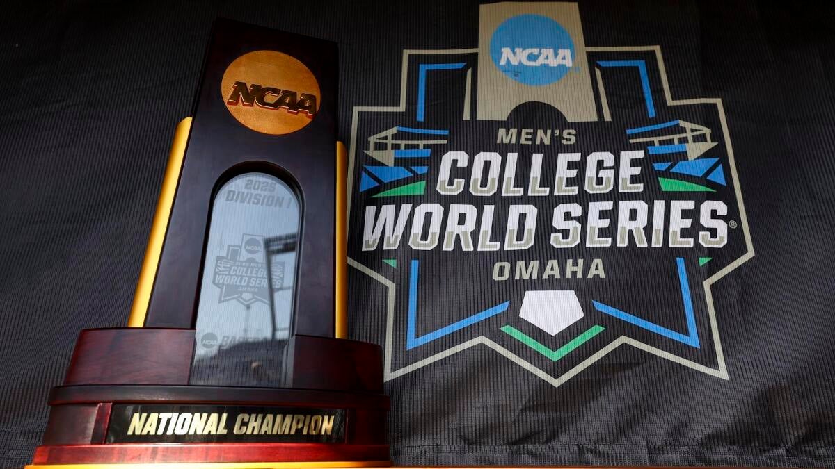 2026 College World Series schedule: Scores, bracket, TV times as NCAA baseball's best descend on Omaha