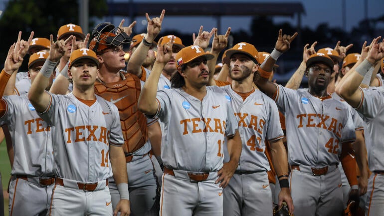 NCAA BASEBALL: MAY 31 Austin Regional - Texas vs UC Santa Barbara
