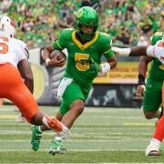Oregon, Texas lead the way in college football’s best QB rooms in 2026