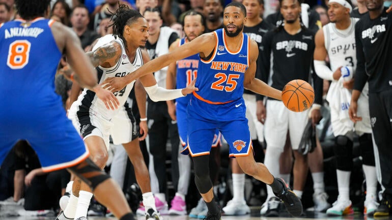 mikal-bridges.jpg