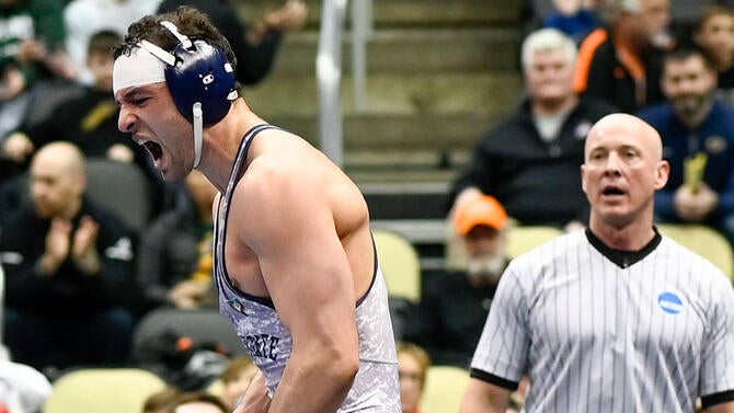 josh-hokit-fresno-state-wrestler.jpg
