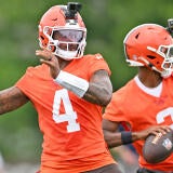 getty-deshaun-watson-shedeur-sanders-browns.jpg