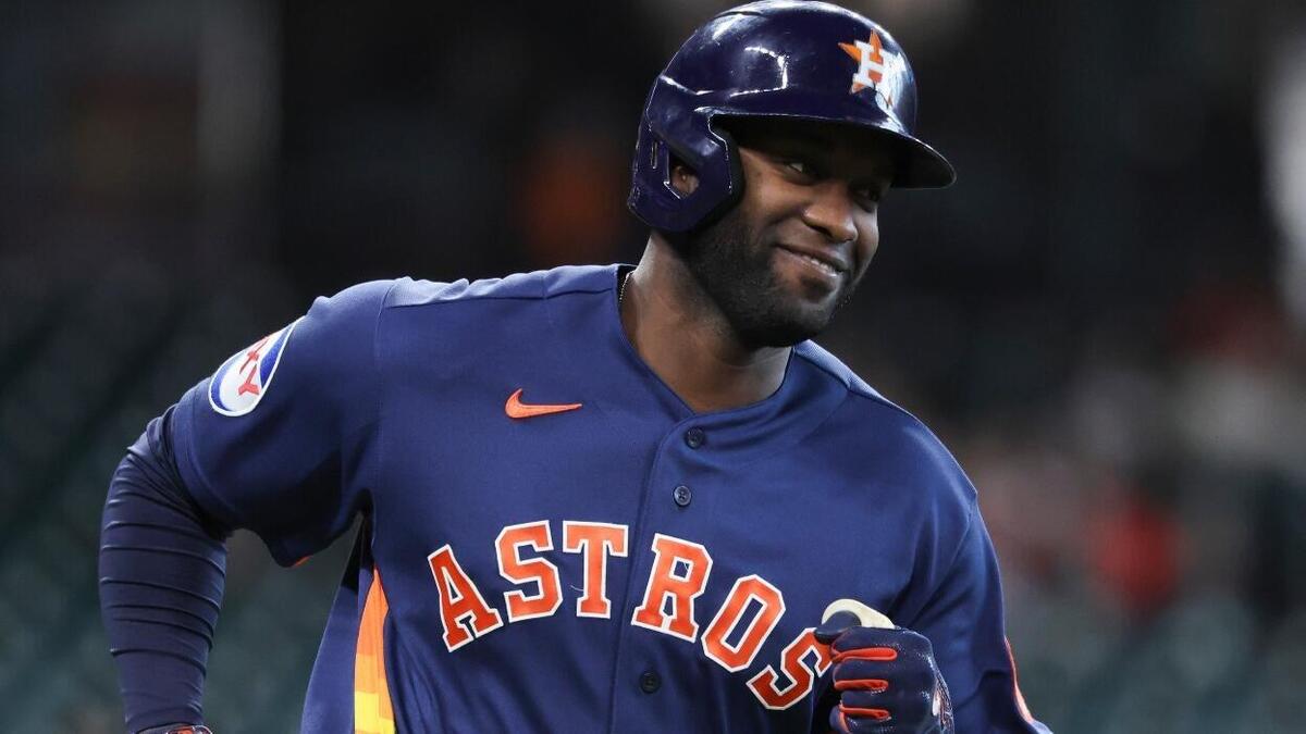 https://sportshub.cbsistatic.com/i/r/2026/06/12/7b3c0615-c685-49c8-bc6c-6a84ce90c824/thumbnail/1200x675/9bb2b2a7e2b61bcd6fe78e2fcfe33817/yordan-alvarez-houston-astros-imagn-images.jpg