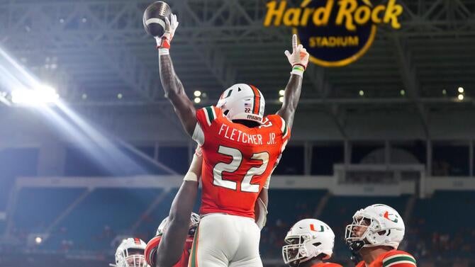 Miami (OH) v Miami