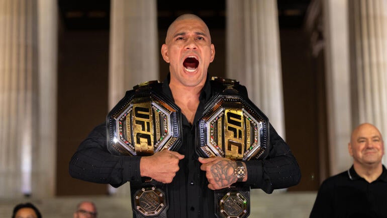 alex-pereira-white-house-belts.jpg