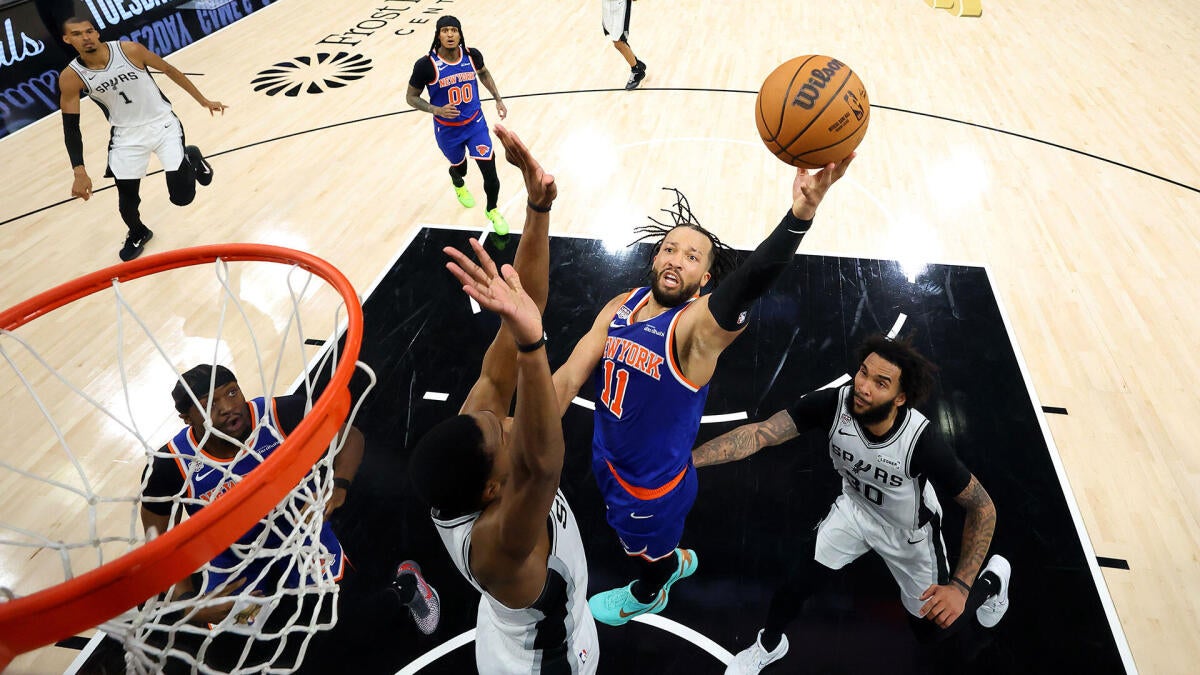 Knicks' Jalen Brunson joins Michael Jordan, Kareem Abdul-Jabbar among few to achieve remarkable career feat