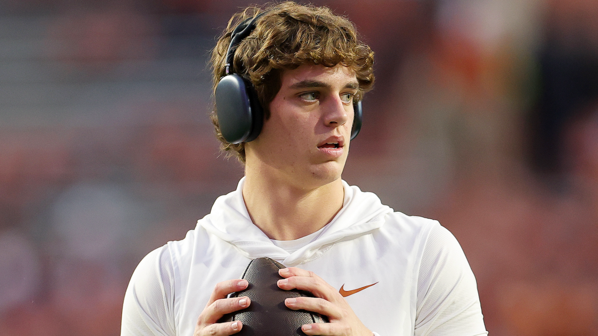 Texas' Sarkisian 'wouldn't be surprised' if Manning returns in 2027 College Football