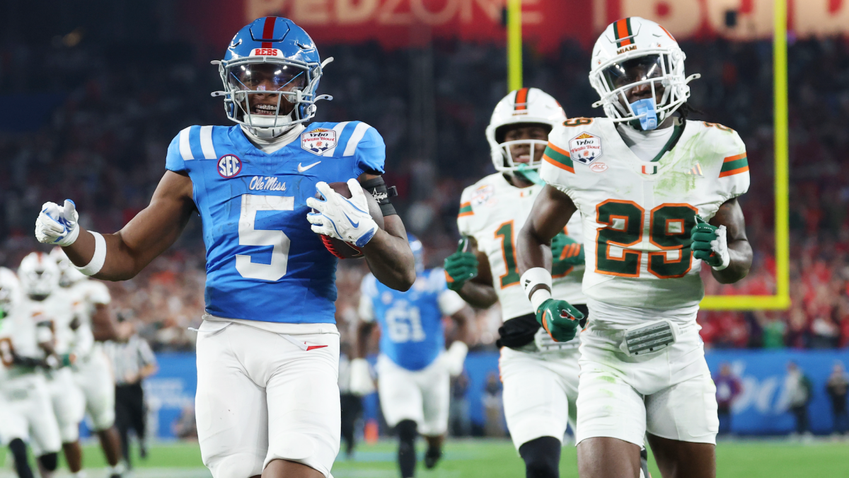Ranking college football's best offensive skill position players in 2026: The RB, WR and TE stars to watch