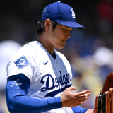 ohtani-finger-getty.png