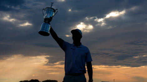 wyndham-clark-us-open-trophy.jpg