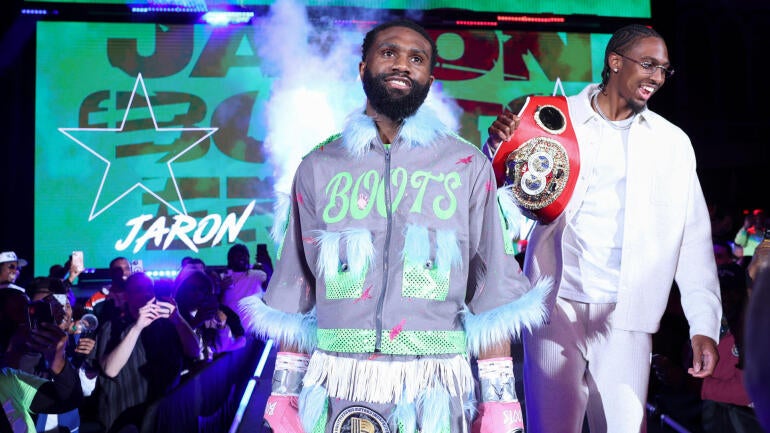 jaron-ennis-walkout.jpg