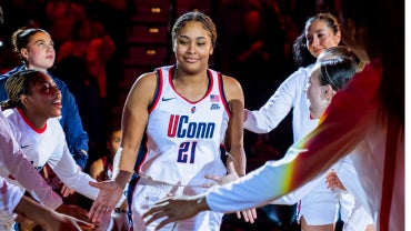 sarah-strong-uconn-leadership.png