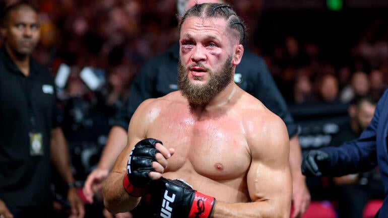 rafael-fiziev-battered.jpg