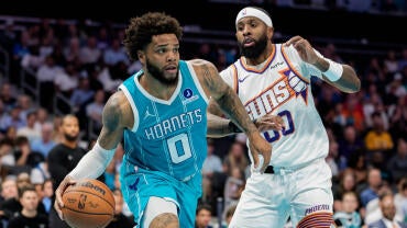 Phoenix Suns v Charlotte Hornets