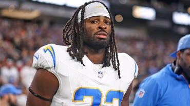 getty-najee-harris-chargers.jpg