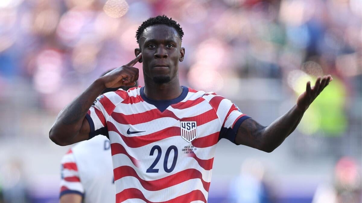 https://sportshub.cbsistatic.com/i/r/2026/07/05/4cb752e3-b920-4a08-875d-cf35cf40e0e6/thumbnail/1200x675/86e143834a14aee57dcdd38d900c6f18/balogun-1.jpg