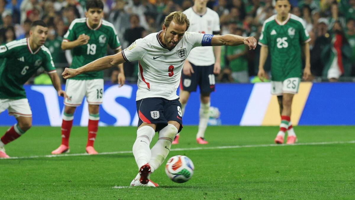 https://sportshub.cbsistatic.com/i/r/2026/07/09/63fa67ec-1f04-4da9-b1cb-ca334b07e287/thumbnail/1200x675/0a2a7460bf06fe4311d540b87cdfe0f1/harry-kane-england-4.jpg