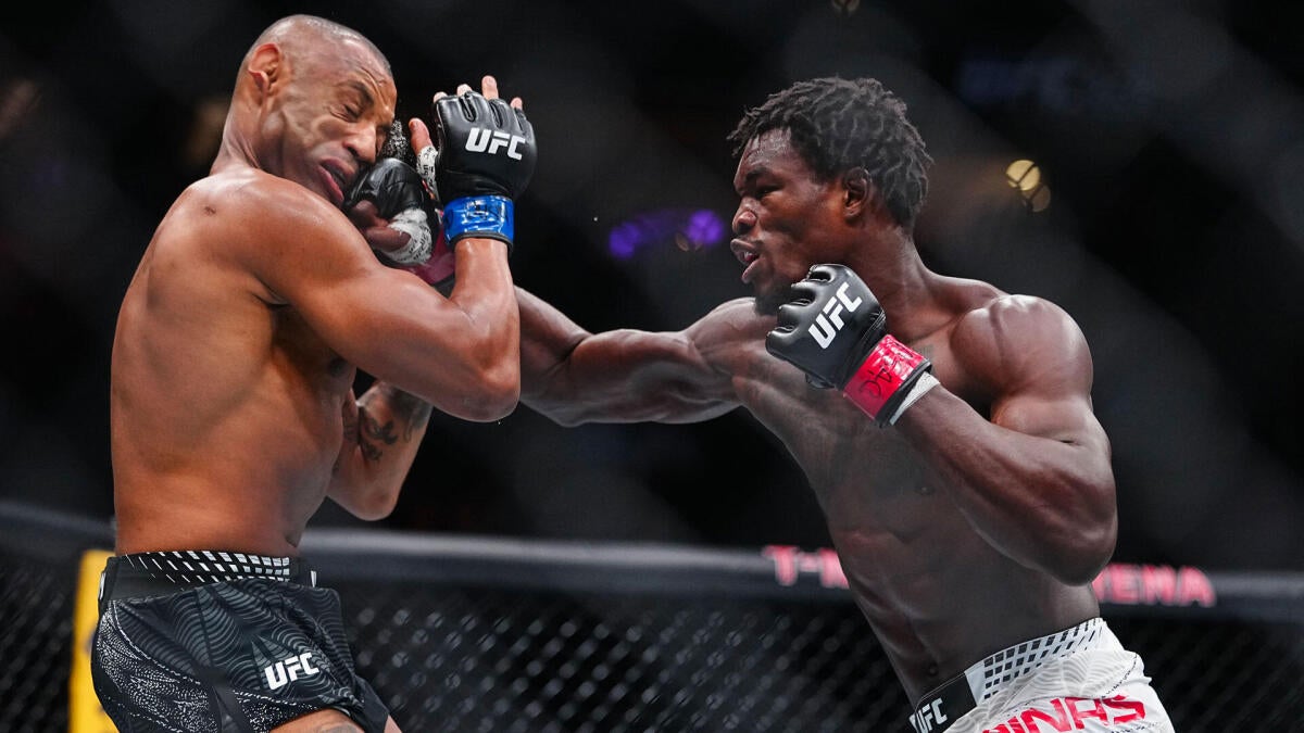 https://sportshub.cbsistatic.com/i/r/2026/07/11/4be5d227-953a-4e99-b18b-3ff762bfd620/thumbnail/1200x675/13afcd1d5435e04b8b1e16de1fb45529/damian-pinas-punch.jpg