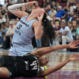 betnijah-laney-hamilton-and-marina-mabrey-tempo-liberty-shoe-toss.png