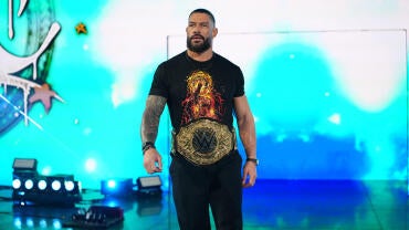 roman-reigns-belt-raw.jpg